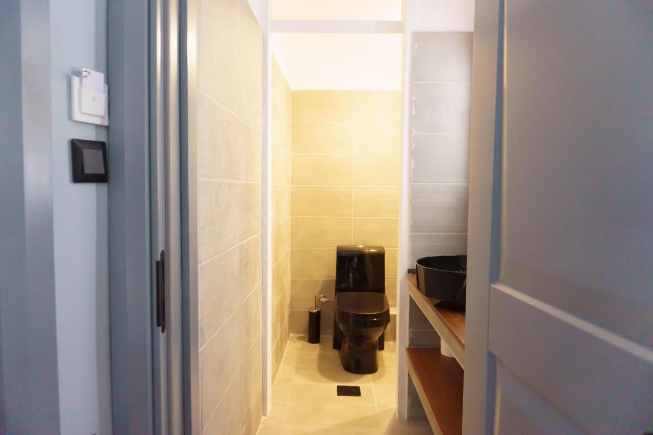 Sani Deluxe Suites Home- Monastiraki Square - Brand New Home Афины Экстерьер фото