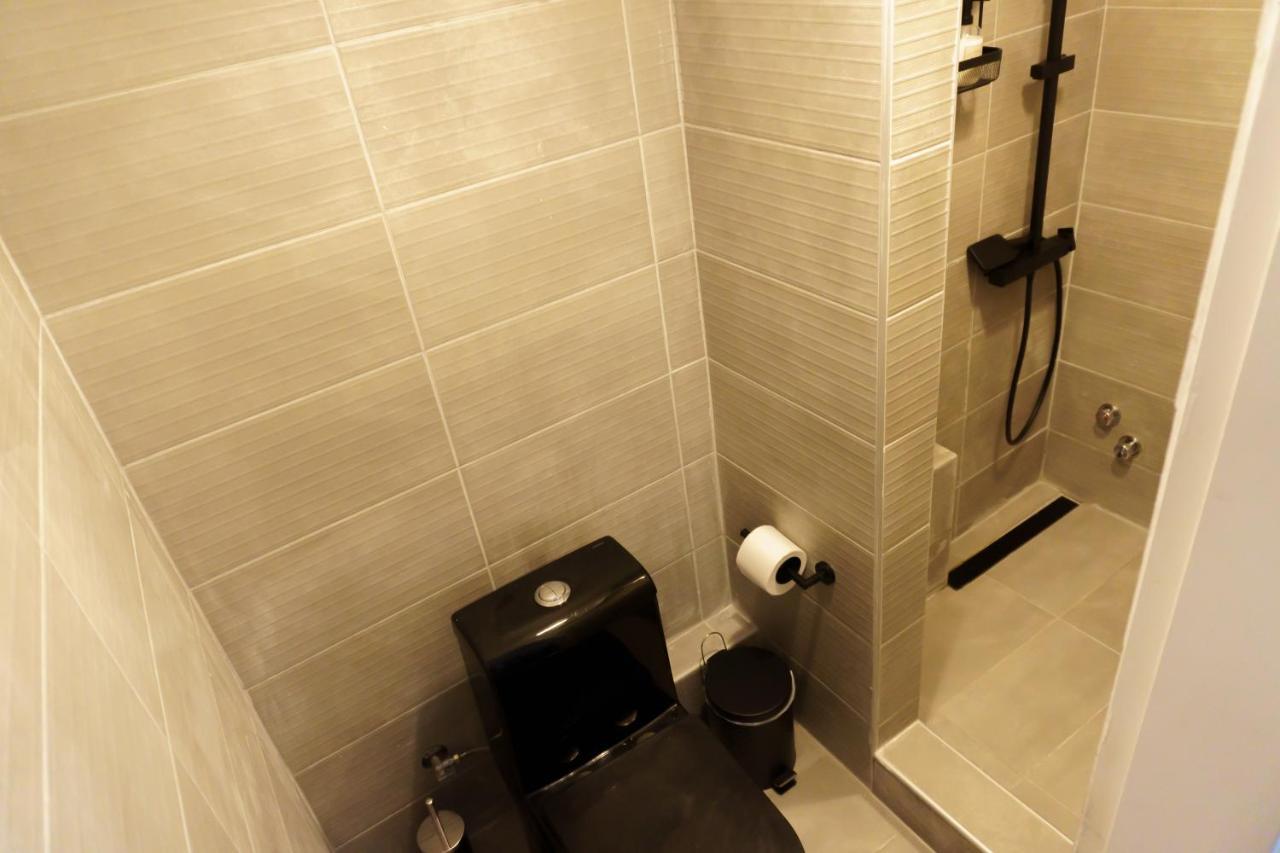 Sani Deluxe Suites Home- Monastiraki Square - Brand New Home Афины Экстерьер фото